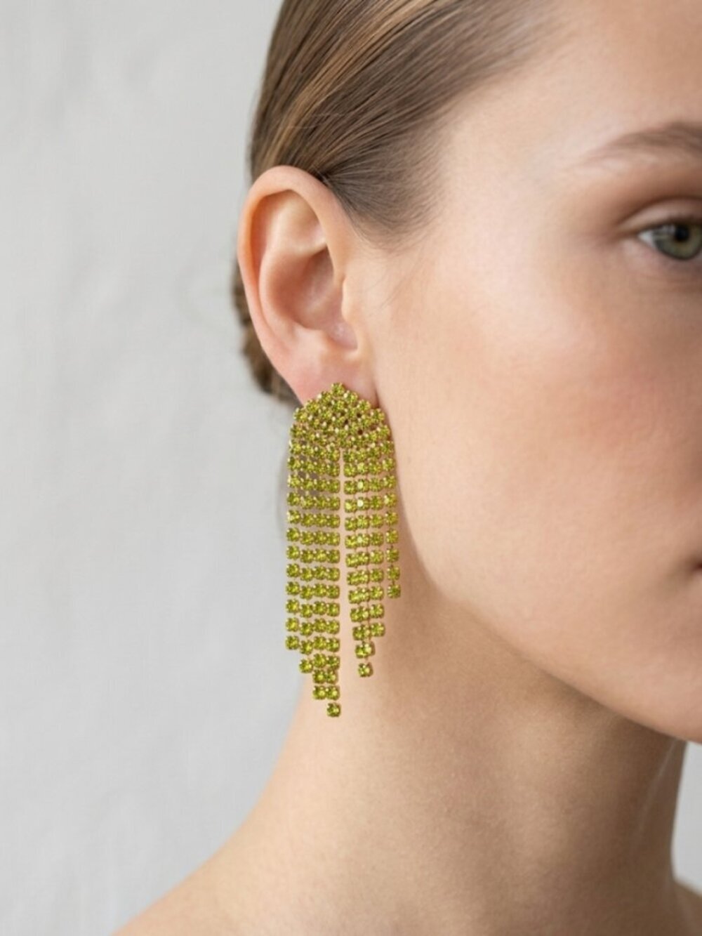 NEW Tuckernuck Kiwi Crystal Simone Earrings Olivine Glamorous Statement Holiday